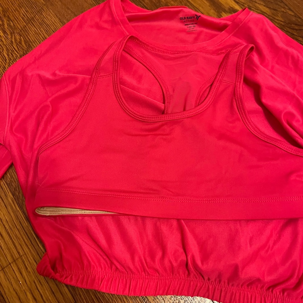 Girls sports bra and workout sweater set 10/12